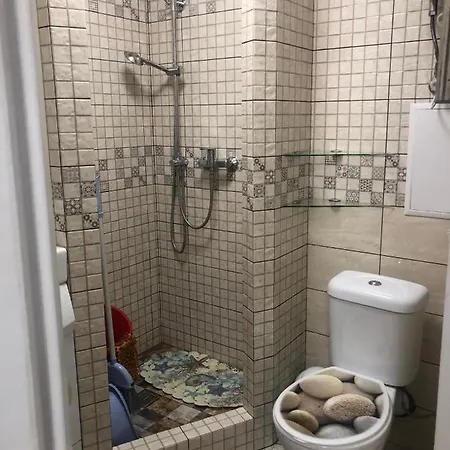 квартира на сегедской.пляж дельфин.клиника филатова *